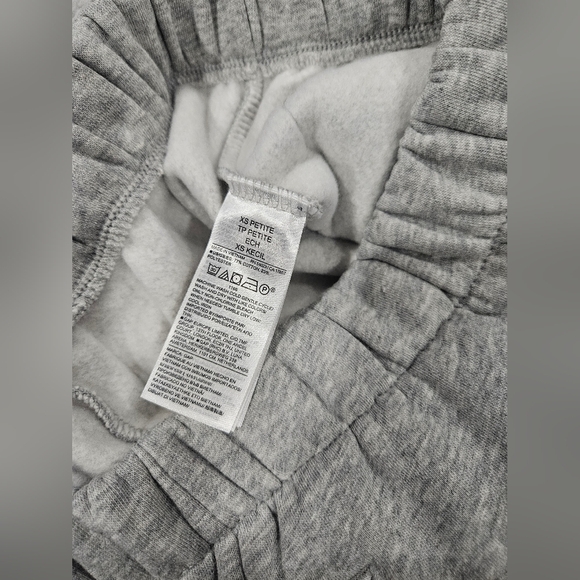 GAP Heather Gray Joggers High Rise VintageSoft Relaxed Joggers Sz: Petite XSmall - Picture 3 of 5